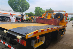 咸宁附近拖车电话号码服务